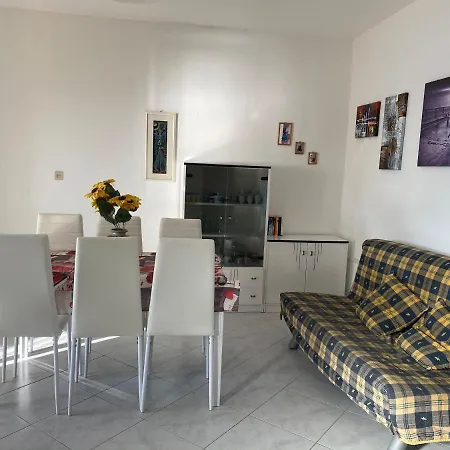 La Casa Gialla * Cala Gonone